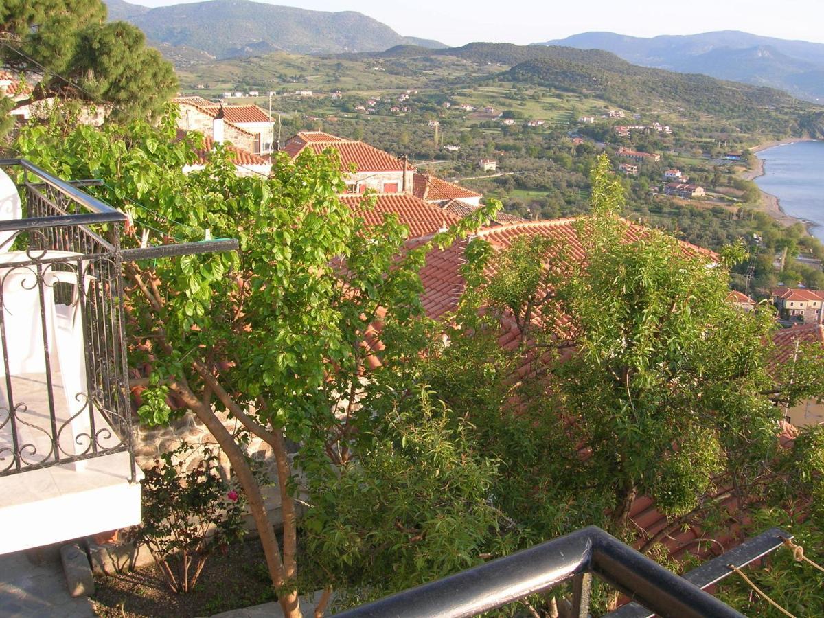 Studios Voula Mithymna Exterior photo